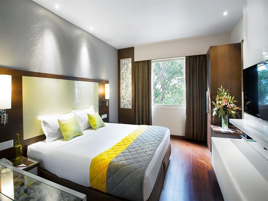 Hotel The The Grand Magrath Bangalore Buitenkant foto