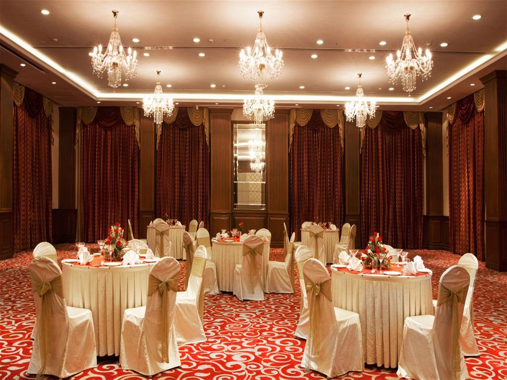 Hotel The The Grand Magrath Bangalore Buitenkant foto