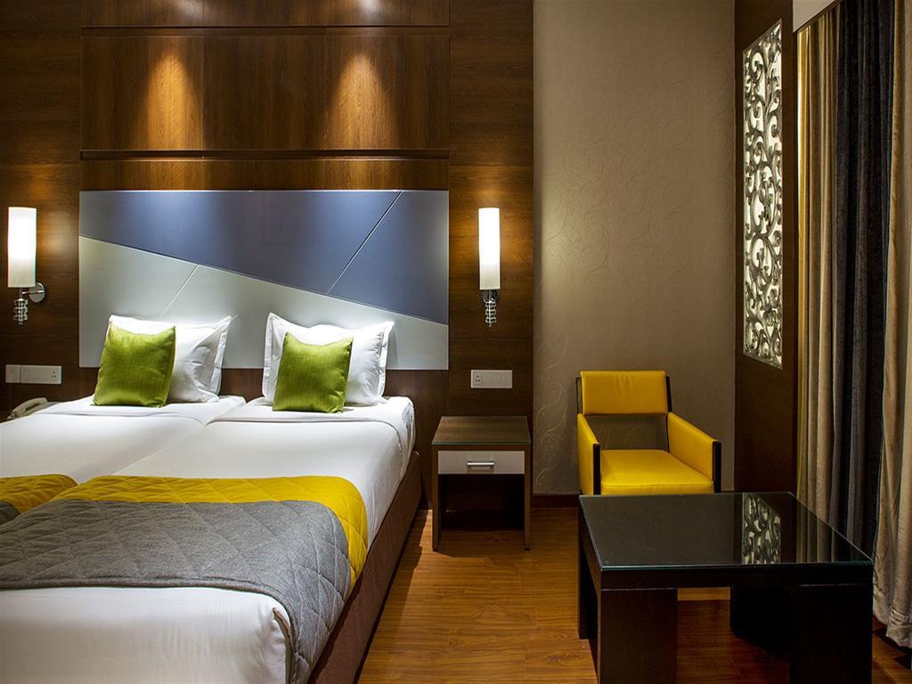 Hotel The The Grand Magrath Bangalore Buitenkant foto