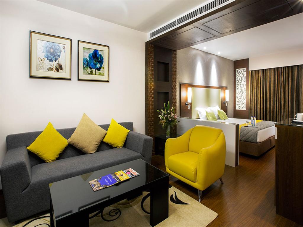 Hotel The The Grand Magrath Bangalore Buitenkant foto