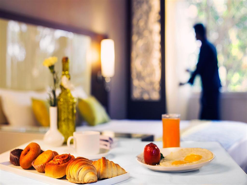 Hotel The The Grand Magrath Bangalore Buitenkant foto